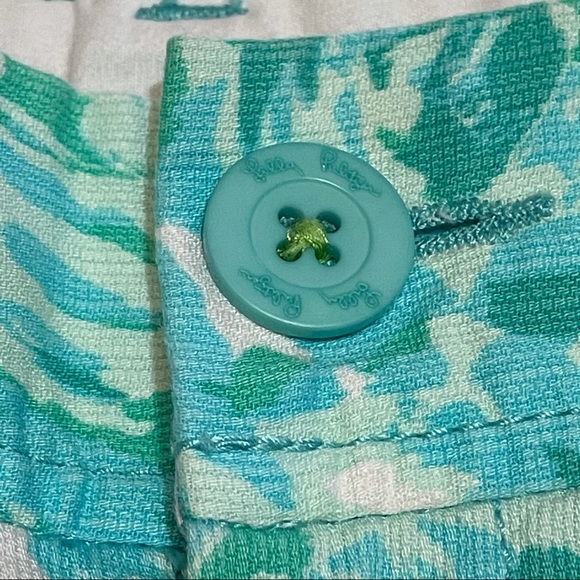 Lilly Pulitzer 00 Callahan Shorts Aqua Roses EUC Rare Pattern! - Picture 5 of 12